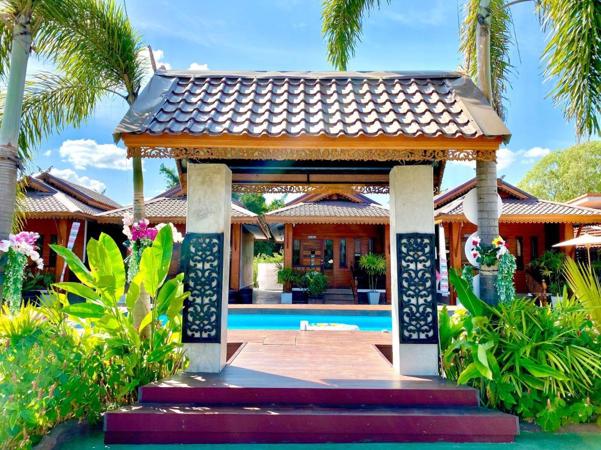 Khum Lanna Boutique Hotel Sisaket Exterior foto