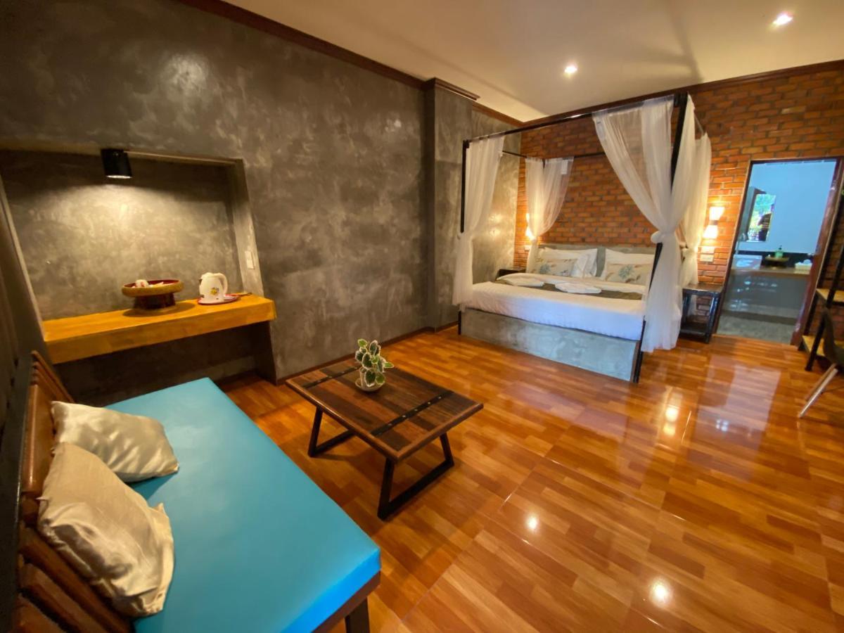 Khum Lanna Boutique Hotel Sisaket Exterior foto