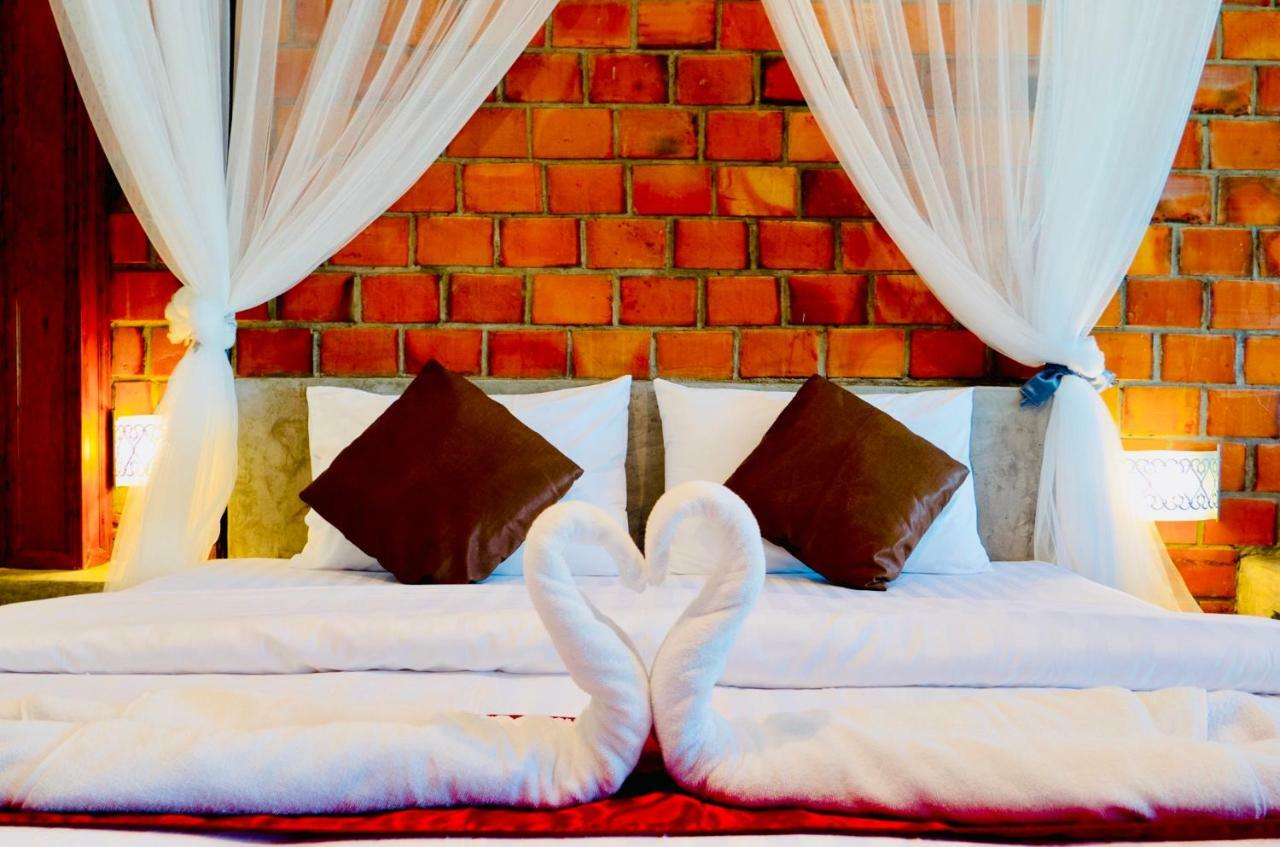 Khum Lanna Boutique Hotel Sisaket Exterior foto